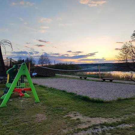 Siedlisko Nr 4e I 4f Nad Jeziorem Skarlinskim, Jezioro, Mazury, Letniskowe, Bania Сasa de vacaciones