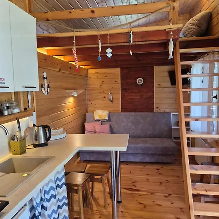 Nyaraló Siedlisko Nr 4e I 4f Nad Jeziorem Skarlinskim, Jezioro, Mazury, Letniskowe, Bania Kurzętnik